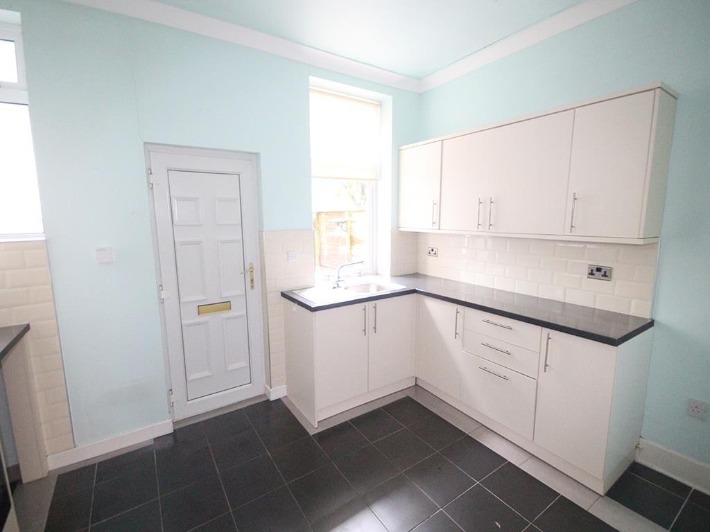 2 bedroom end terrace house SSTC in Barnoldswick - IMG_4665.jpg